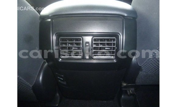 Acheter Import Voiture Toyota Prado Blanc à Import - Dubai, Rwanda Acheter Import Voiture Toyota Prado Blanc à Import - Dubai, Rwanda