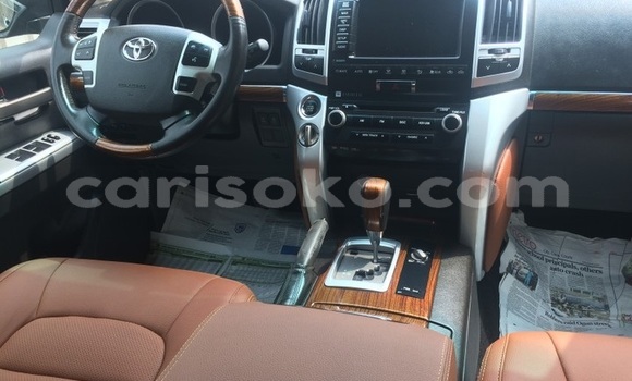 Acheter Occasion Voiture Toyota Land Cruiser Noir à Kigali, Rwanda Acheter Occasion Voiture Toyota Land Cruiser Noir à Kigali, Rwanda
