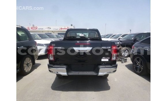 Acheter Import Voiture Toyota Hilux Noir à Import - Dubai, Rwanda Acheter Import Voiture Toyota Hilux Noir à Import - Dubai, Rwanda
