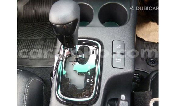 Acheter Import Voiture Toyota Hilux Blanc à Import - Dubai, Rwanda Acheter Import Voiture Toyota Hilux Blanc à Import - Dubai, Rwanda