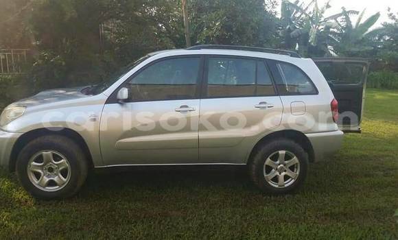 Acheter Occasion Voiture Toyota RAV4 Gris à Kigali, Rwanda Acheter Occasion Voiture Toyota RAV4 Gris à Kigali, Rwanda