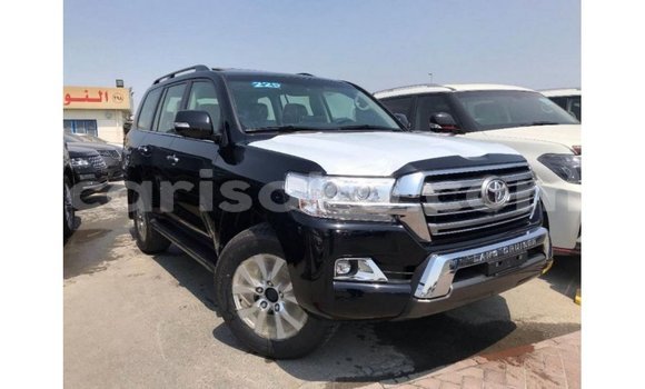 Acheter Import Voiture Toyota Land Cruiser Noir à Import - Dubai, Rwanda Acheter Import Voiture Toyota Land Cruiser Noir à Import - Dubai, Rwanda
