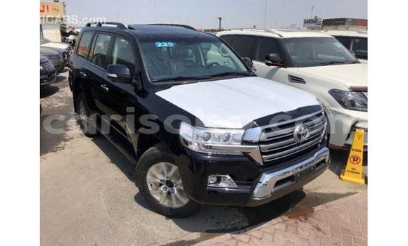 Acheter Import Voiture Toyota Land Cruiser Noir à Import - Dubai, Rwanda Acheter Import Voiture Toyota Land Cruiser Noir à Import - Dubai, Rwanda