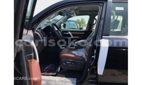 Acheter Import Voiture Toyota Land Cruiser Noir à Import - Dubai, Rwanda Acheter Import Voiture Toyota Land Cruiser Noir à Import - Dubai, Rwanda