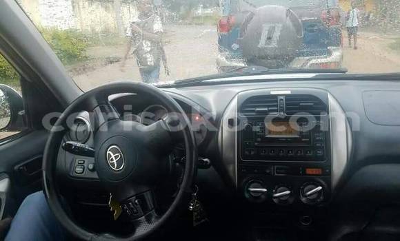 Acheter Occasion Voiture Toyota RAV4 Gris à Kigali, Rwanda Acheter Occasion Voiture Toyota RAV4 Gris à Kigali, Rwanda