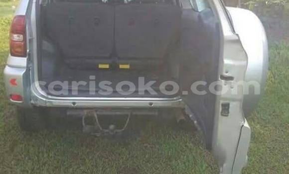 Acheter Occasion Voiture Toyota RAV4 Gris à Kigali, Rwanda Acheter Occasion Voiture Toyota RAV4 Gris à Kigali, Rwanda