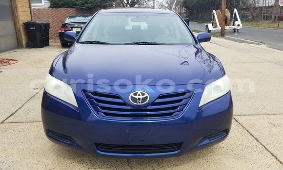 Sayi Na hannu Toyota Camry Bleu Mota in Gasarenda a Rwanda Sayi Na hannu Toyota Camry Bleu Mota in Gasarenda a Rwanda
