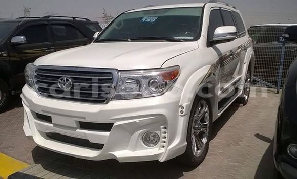 Acheter Occasion Voiture Toyota Venza Blanc à Gicumbi, Rwanda Acheter Occasion Voiture Toyota Venza Blanc à Gicumbi, Rwanda