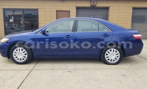 Sayi Na hannu Toyota Camry Bleu Mota in Gasarenda a Rwanda Sayi Na hannu Toyota Camry Bleu Mota in Gasarenda a Rwanda