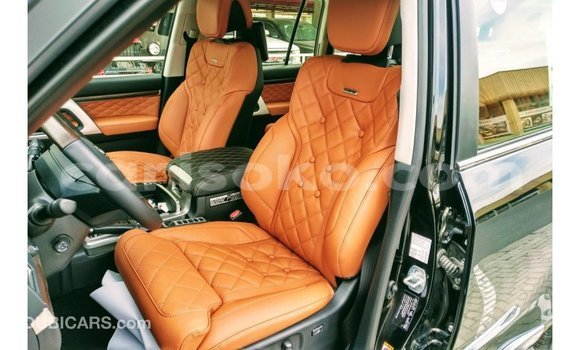 Buy Import Toyota Land Cruiser Black Car in Import - Dubai in Rwanda Buy Import Toyota Land Cruiser Black Car in Import - Dubai in Rwanda