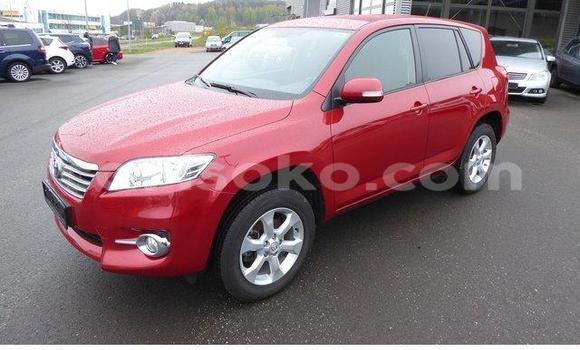 Acheter Occasion Voiture Toyota RAV4 Rouge à Kigali, Rwanda Acheter Occasion Voiture Toyota RAV4 Rouge à Kigali, Rwanda
