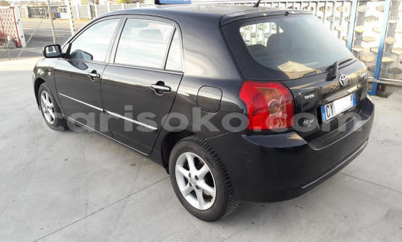 اشتري مستعمل Toyota Corolla Noir سيارة في Kigali في Rwanda اشتري مستعمل Toyota Corolla Noir سيارة في Kigali في Rwanda