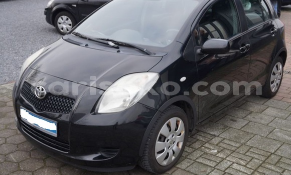 Acheter Occasion Voiture Toyota Yaris Noir à Karongi au Rwanda Acheter Occasion Voiture Toyota Yaris Noir à Karongi au Rwanda