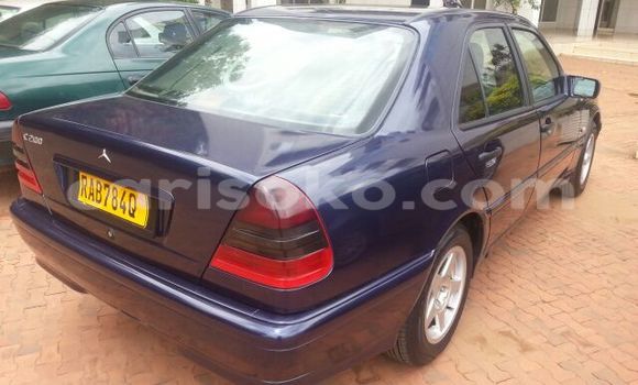 اشتري مستعمل Mercedes-Benz 200 Bleu سيارة في Kigali في Rwanda اشتري مستعمل Mercedes-Benz 200 Bleu سيارة في Kigali في Rwanda