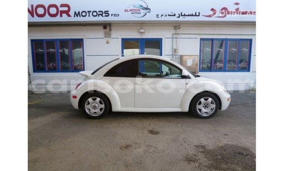 Acheter Import Voiture Volkswagen Beetle Blanc à Import - Dubai, Rwanda Acheter Import Voiture Volkswagen Beetle Blanc à Import - Dubai, Rwanda
