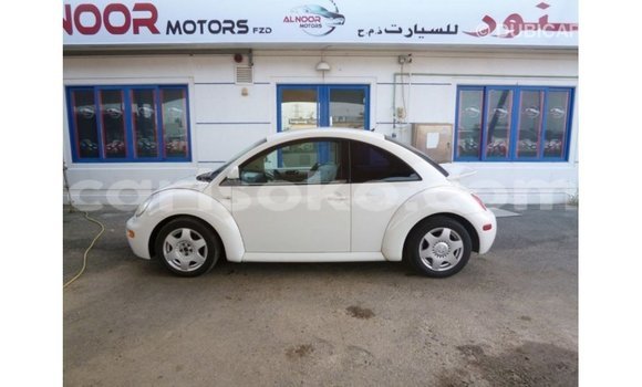 Acheter Import Voiture Volkswagen Beetle Blanc à Import - Dubai, Rwanda Acheter Import Voiture Volkswagen Beetle Blanc à Import - Dubai, Rwanda