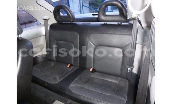 Acheter Import Voiture Volkswagen Beetle Blanc à Import - Dubai, Rwanda Acheter Import Voiture Volkswagen Beetle Blanc à Import - Dubai, Rwanda