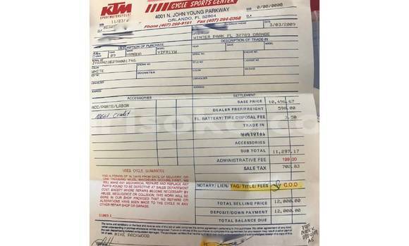 Buy Used Yamaha R1 White Bike in Gasarenda in Rwanda Buy Used Yamaha R1 White Bike in Gasarenda in Rwanda