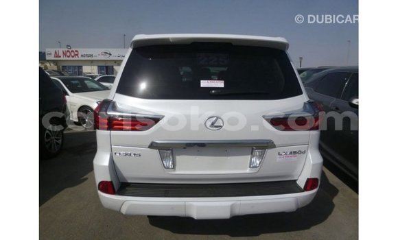 Acheter Import Voiture Lexus LX Blanc à Import - Dubai, Rwanda Acheter Import Voiture Lexus LX Blanc à Import - Dubai, Rwanda