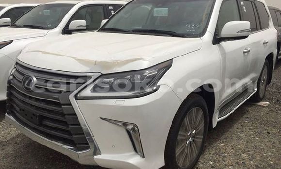 Acheter Occasion Voiture Lexus LX 450 Blanc à Gicumbi, Rwanda Acheter Occasion Voiture Lexus LX 450 Blanc à Gicumbi, Rwanda