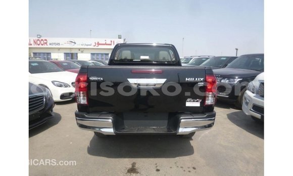 Acheter Import Voiture Toyota Hilux Noir à Import - Dubai, Rwanda Acheter Import Voiture Toyota Hilux Noir à Import - Dubai, Rwanda
