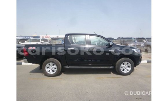 Acheter Import Voiture Toyota Hilux Noir à Import - Dubai, Rwanda Acheter Import Voiture Toyota Hilux Noir à Import - Dubai, Rwanda