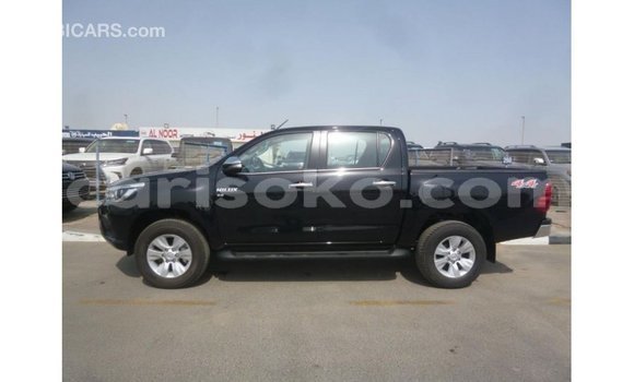 Acheter Import Voiture Toyota Hilux Noir à Import - Dubai, Rwanda Acheter Import Voiture Toyota Hilux Noir à Import - Dubai, Rwanda