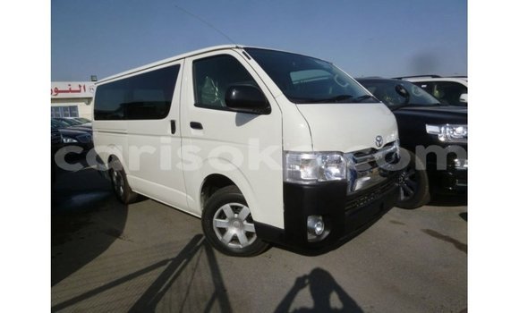 Acheter Import Voiture Toyota Hiace Blanc à Import - Dubai, Rwanda Acheter Import Voiture Toyota Hiace Blanc à Import - Dubai, Rwanda