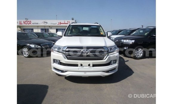 Buy Import Toyota Land Cruiser White Car in Import - Dubai in Rwanda Buy Import Toyota Land Cruiser White Car in Import - Dubai in Rwanda