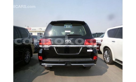 Acheter Import Voiture Toyota Land Cruiser Noir à Import - Dubai, Rwanda Acheter Import Voiture Toyota Land Cruiser Noir à Import - Dubai, Rwanda