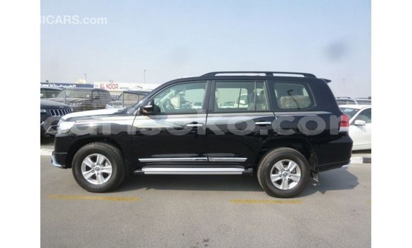 Acheter Import Voiture Toyota Land Cruiser Noir à Import - Dubai, Rwanda Acheter Import Voiture Toyota Land Cruiser Noir à Import - Dubai, Rwanda