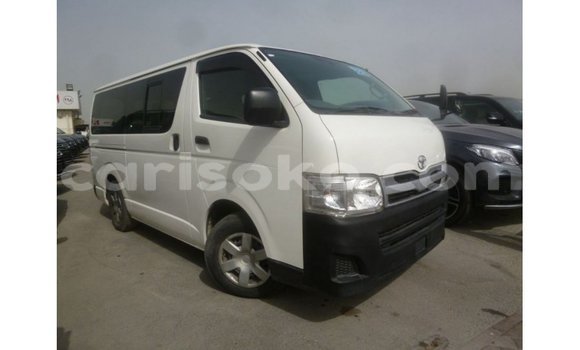 Buy Import Toyota Hiace White Car in Import - Dubai in Rwanda Buy Import Toyota Hiace White Car in Import - Dubai in Rwanda