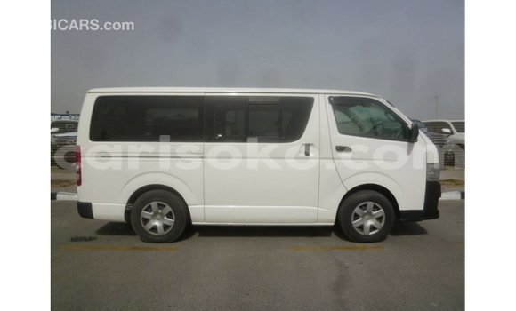 Buy Import Toyota Hiace White Car in Import - Dubai in Rwanda Buy Import Toyota Hiace White Car in Import - Dubai in Rwanda