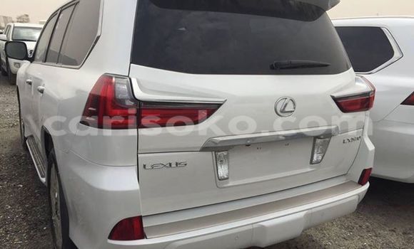 Acheter Occasion Voiture Lexus LX 450 Blanc à Gicumbi, Rwanda Acheter Occasion Voiture Lexus LX 450 Blanc à Gicumbi, Rwanda