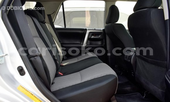 Buy Import Toyota HiAce Other Truck in Import - Dubai in Rwanda Buy Import Toyota HiAce Other Truck in Import - Dubai in Rwanda