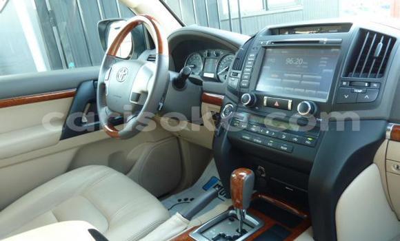 Sayi Na hannu Toyota Land Cruiser Autre Mota in Kigali a Rwanda Sayi Na hannu Toyota Land Cruiser Autre Mota in Kigali a Rwanda