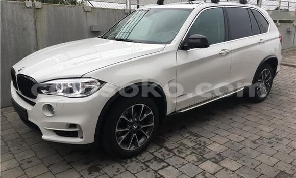 Acheter Occasion Voiture BMW X5 Blanc à Kigali au Rwanda Acheter Occasion Voiture BMW X5 Blanc à Kigali au Rwanda
