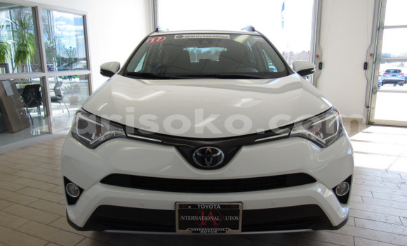 Acheter Occasion Voiture Toyota RAV4 Blanc à Kigali, Rwanda Acheter Occasion Voiture Toyota RAV4 Blanc à Kigali, Rwanda