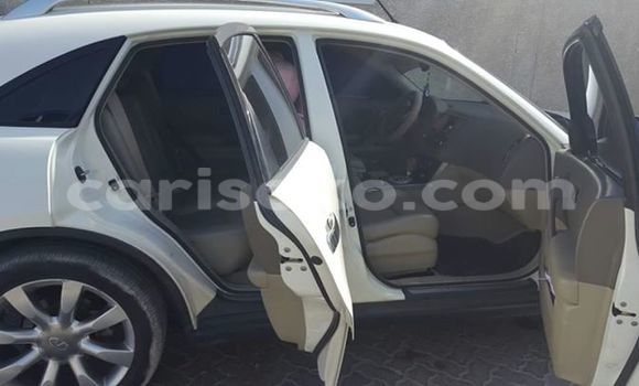 Acheter Occasion Voiture Infiniti FX–Series Blanc à Gicumbi, Rwanda Acheter Occasion Voiture Infiniti FX–Series Blanc à Gicumbi, Rwanda