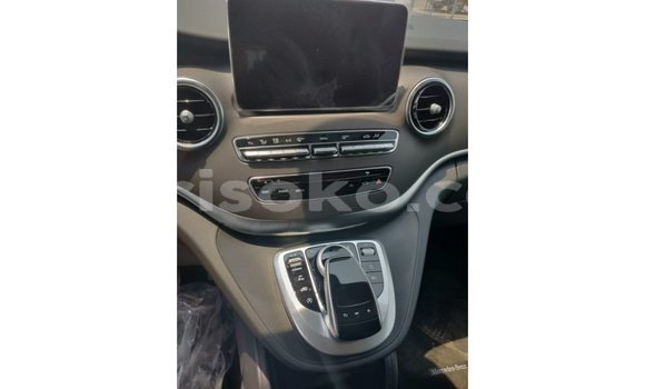 Buy Import Mercedes-Benz 250 Black Car in Import - Dubai in Rwanda Buy Import Mercedes-Benz 250 Black Car in Import - Dubai in Rwanda