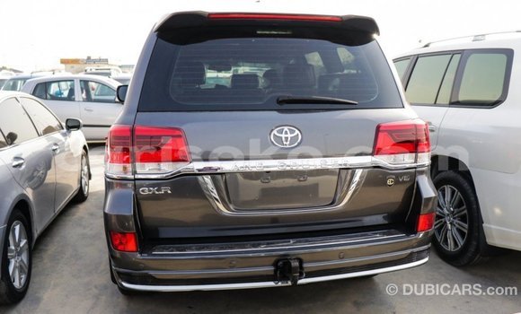 Acheter Import Voiture Toyota Land Cruiser Noir à Import - Dubai, Rwanda Acheter Import Voiture Toyota Land Cruiser Noir à Import - Dubai, Rwanda