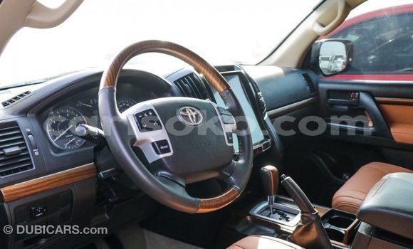 Acheter Import Voiture Toyota Land Cruiser Blanc à Import - Dubai, Rwanda Acheter Import Voiture Toyota Land Cruiser Blanc à Import - Dubai, Rwanda