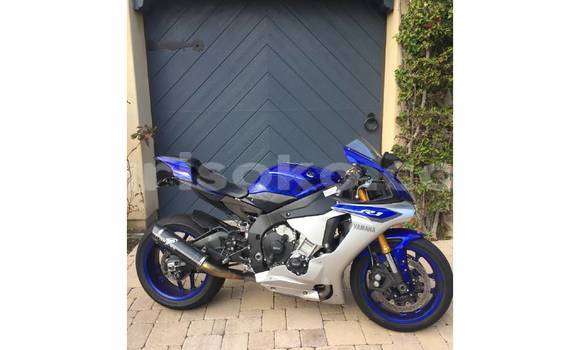 Acheter Occasion Moto Yamaha R1 Bleu à Kigali au Rwanda Acheter Occasion Moto Yamaha R1 Bleu à Kigali au Rwanda