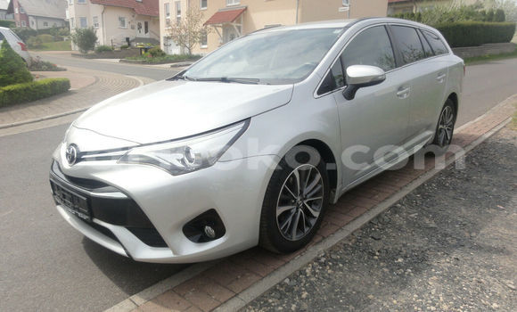 Sayi Na hannu Toyota Avensis Gris Mota in Kigali a Rwanda Sayi Na hannu Toyota Avensis Gris Mota in Kigali a Rwanda