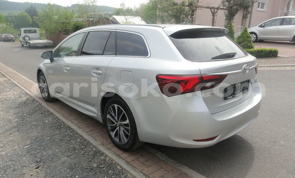 Sayi Na hannu Toyota Avensis Gris Mota in Kigali a Rwanda Sayi Na hannu Toyota Avensis Gris Mota in Kigali a Rwanda