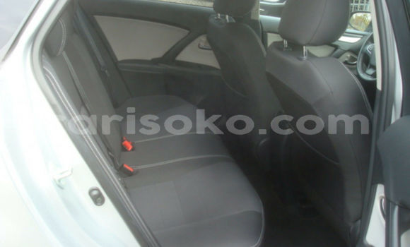 Sayi Na hannu Toyota Avensis Gris Mota in Kigali a Rwanda Sayi Na hannu Toyota Avensis Gris Mota in Kigali a Rwanda