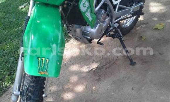 Acheter Occasion Moto Kymco Grand Dink Vert à Kigali au Rwanda Acheter Occasion Moto Kymco Grand Dink Vert à Kigali au Rwanda