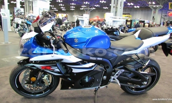 Acheter Occasion Moto Suzuki GSX-R Bleu à Karongi au Rwanda Acheter Occasion Moto Suzuki GSX-R Bleu à Karongi au Rwanda