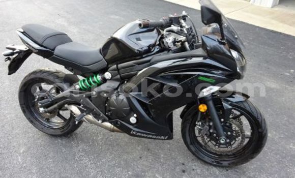 Acheter Occasion Moto Kawasaki ZX10R Noir à Kibeho au Rwanda Acheter Occasion Moto Kawasaki ZX10R Noir à Kibeho au Rwanda