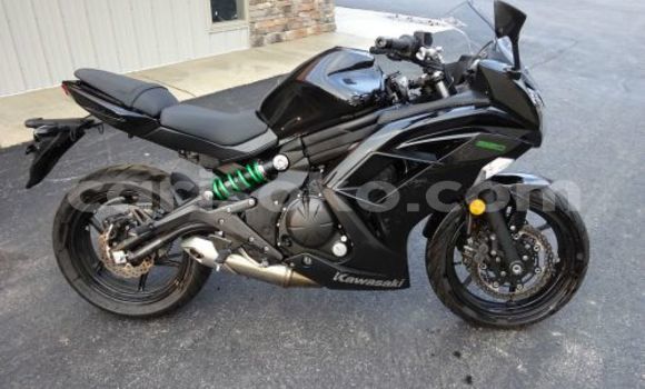 اشتري مستعمل Kawasaki ZX10R Noir دراجة نارية في Kibeho في Rwanda اشتري مستعمل Kawasaki ZX10R Noir دراجة نارية في Kibeho في Rwanda